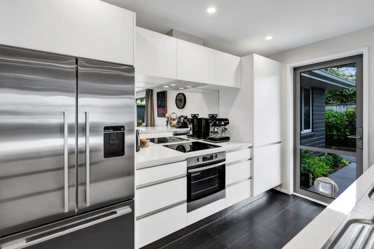 Photo of property in 15 Keene Drive, Bell Block, New Plymouth, 4312