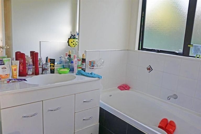 Photo of property in 43 Rathmar Drive, Manurewa, Auckland, 2105