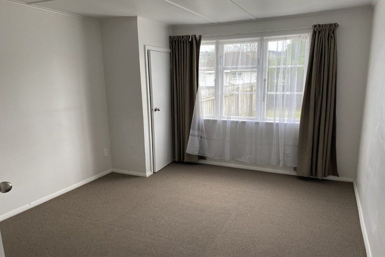 Photo of property in 49 Naenae Road, Naenae, Lower Hutt, 5011