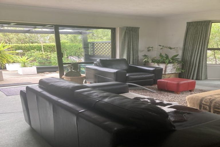 Photo of property in 2/48 Solomon Avenue, Redwood, Christchurch, 8051