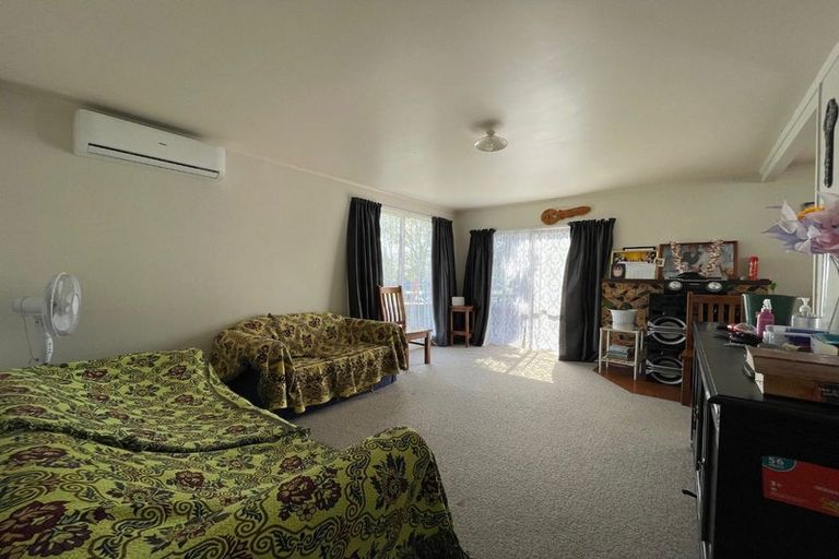 Photo of property in 11 Tilbrook Place, Papakura, 2110