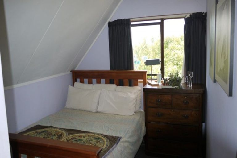 Photo of property in 1/406 East Coast Road, Sunnynook, Auckland, 0630