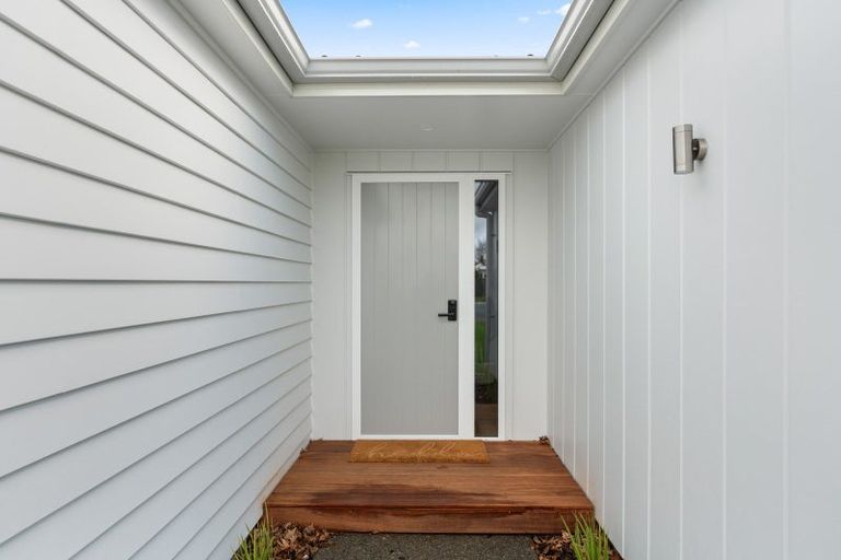 Photo of property in 21 Hereford Drive, Carterton, 5713