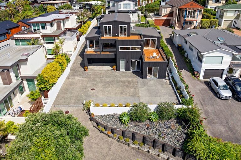 Photo of property in 24 Beach Road, Castor Bay, Auckland, 0620