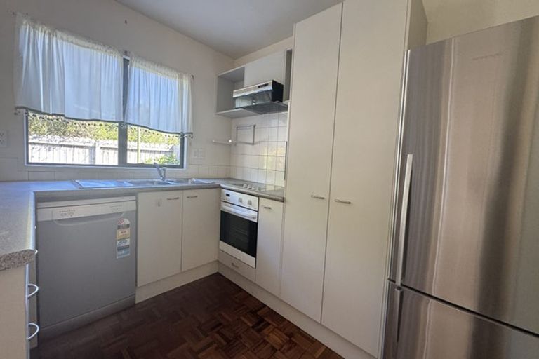 Photo of property in 4/26 Roanoke Way, Albany, Auckland, 0632