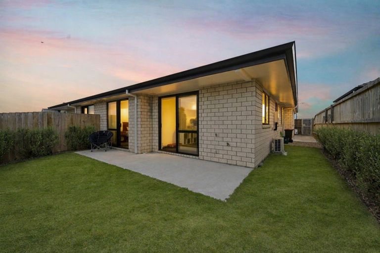 Photo of property in 41 Waruhia Crescent, Rototuna North, Hamilton, 3210