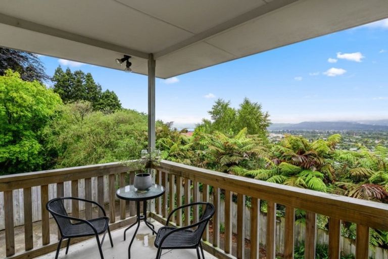 Photo of property in 63 Mountain Road, Western Heights, Rotorua, 3015