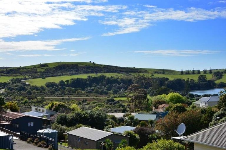 Photo of property in 15 Everard Avenue, Army Bay, Whangaparaoa, 0930