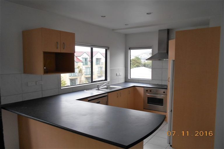 Photo of property in 1/142 Ghuznee Street, Te Aro, Wellington, 6011