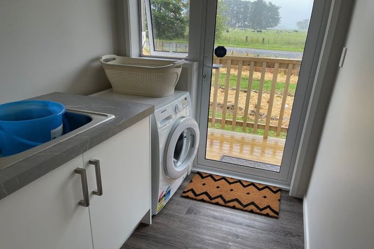 Photo of property in 275 Tararua Road, Levin, 5571