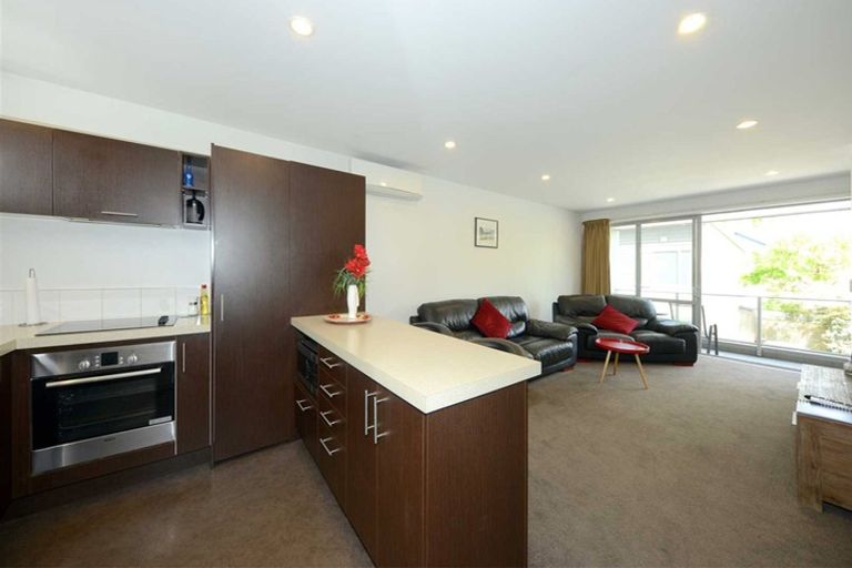 Photo of property in 1/106 Bealey Avenue, Christchurch Central, Christchurch, 8013