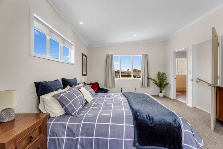 Photo of property in 18 Pacific Place, Whitianga, 3510