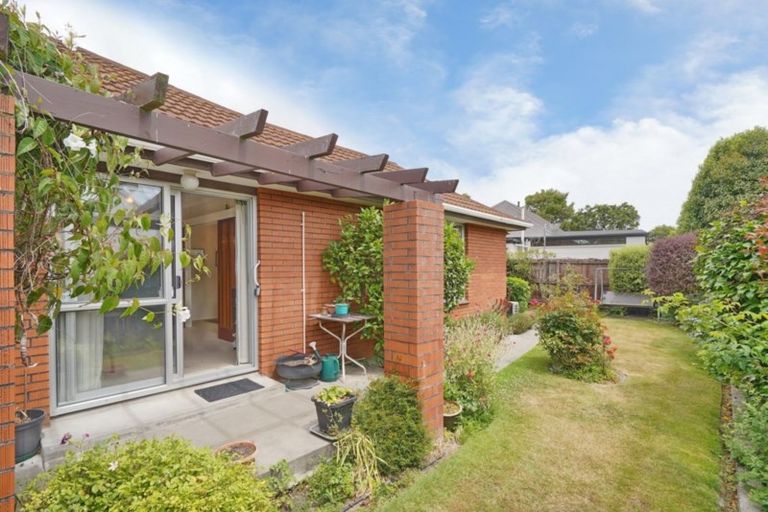 Photo of property in 7 Swithland Place, Avonhead, Christchurch, 8042