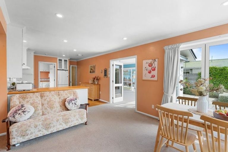 Photo of property in 5 Carruthers Street, Ilam, Christchurch, 8041