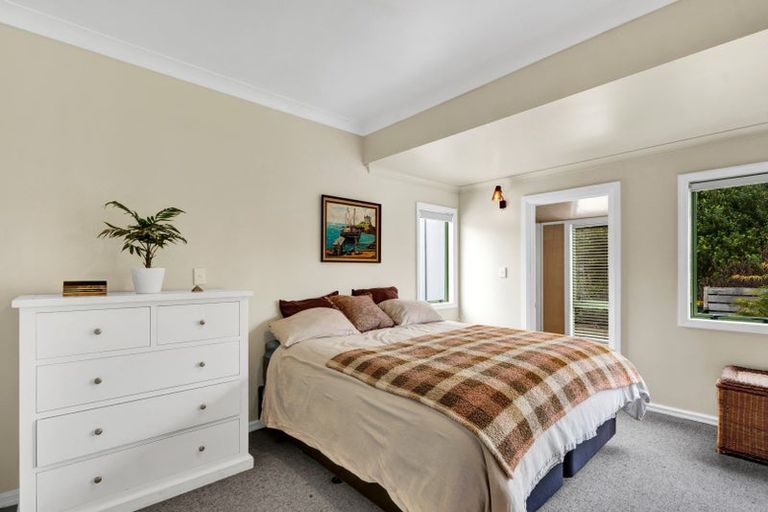 Photo of property in 1185b South Road, Oakura, 4314