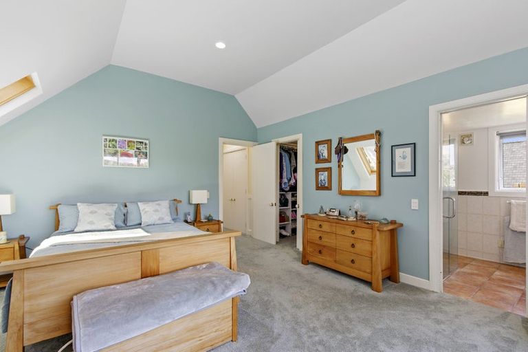 Photo of property in 1/20 Willoughby Street, Woburn, Lower Hutt, 5010