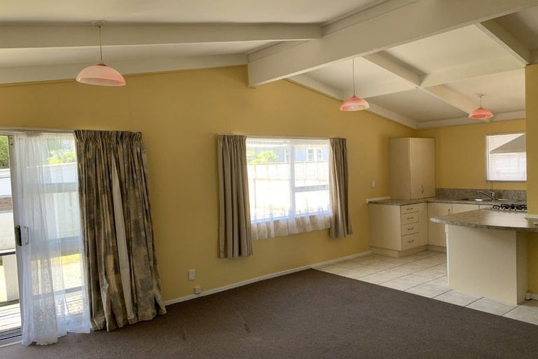 Photo of property in 2 Read Street, Levin, 5510