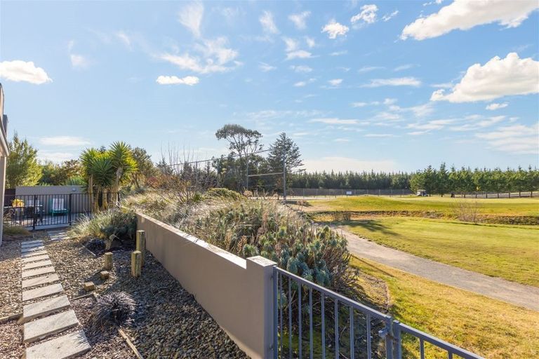Photo of property in 562a Bower Avenue, Parklands, Christchurch, 8083