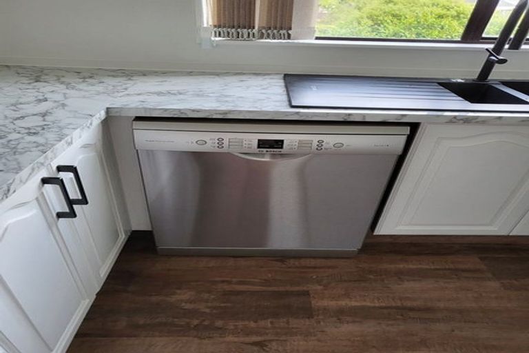 Photo of property in 30 Satara Crescent, Khandallah, Wellington, 6035