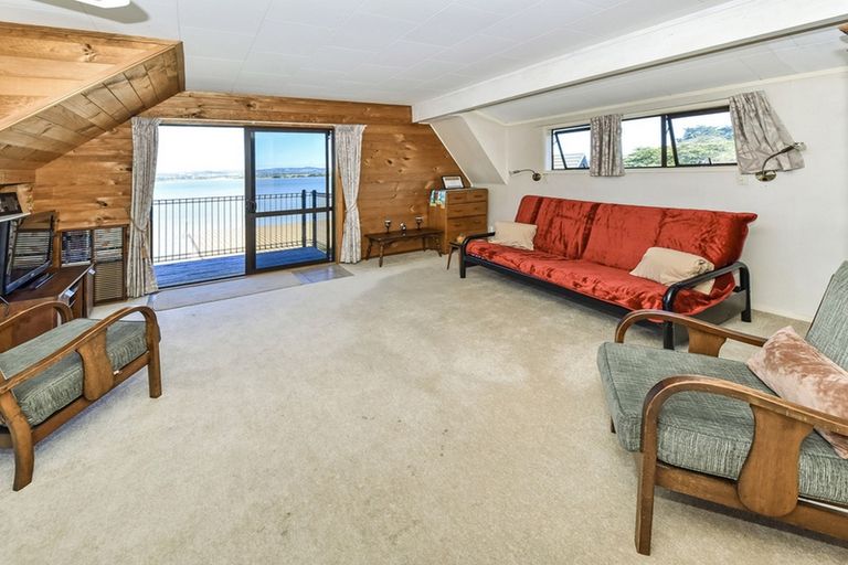 Photo of property in 52 Carnoustie Drive, Wattle Downs, Auckland, 2103