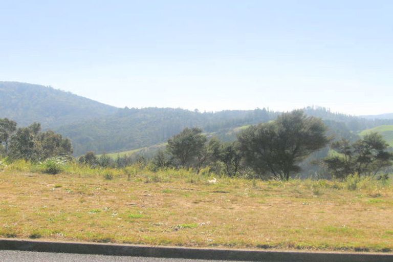 Photo of property in 114 Centennial Drive, Whitianga, 3510