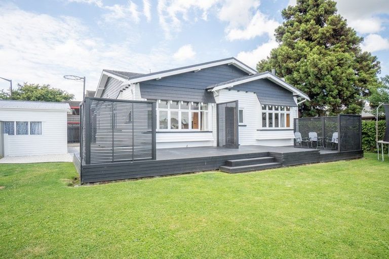 Photo of property in 201 Fitzherbert Avenue, West End, Palmerston North, 4410