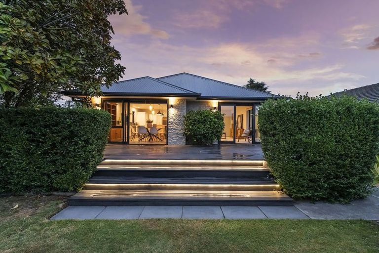 Photo of property in 17 Mooray Avenue, Bishopdale, Christchurch, 8053