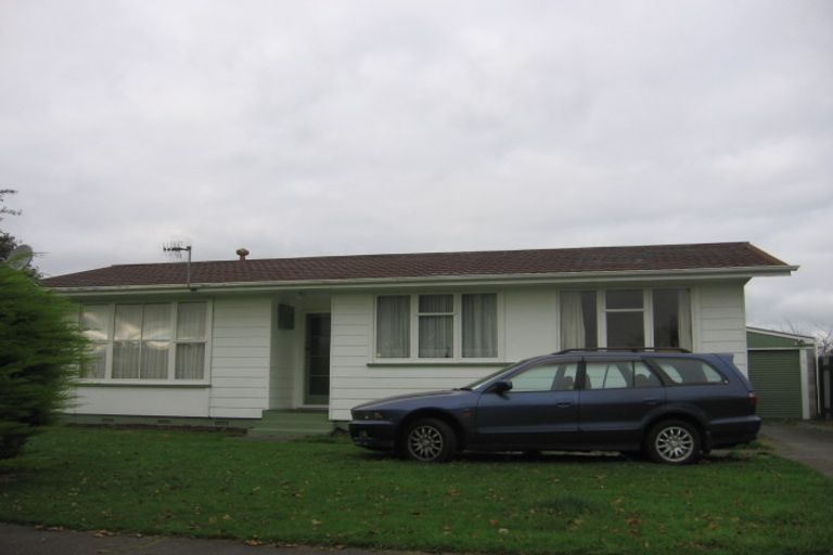 Photo of property in 25 Monowai Place, Westbrook, Palmerston North, 4412