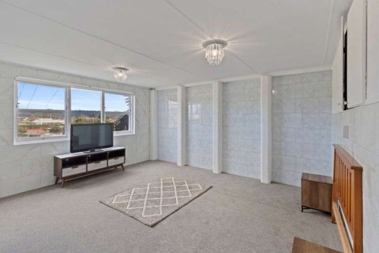 Photo of property in 90 Kawaha Point Road, Kawaha Point, Rotorua, 3010