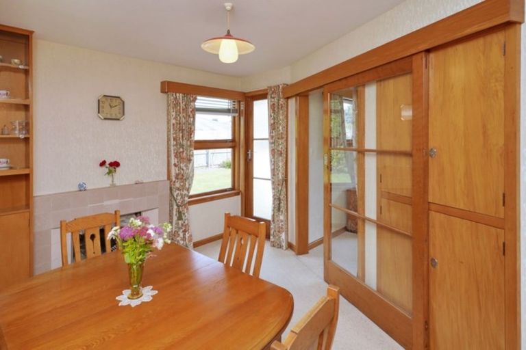 Photo of property in 17 Ashgrove Street, Rangiora, 7400