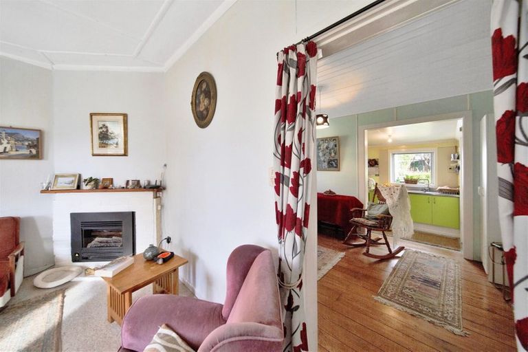 Photo of property in 72 Terou Street, Manaia, 4612