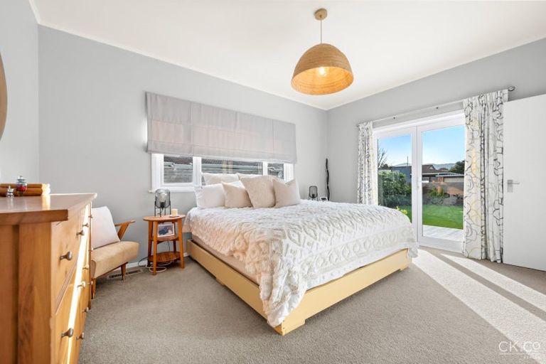 Photo of property in 20 Hinemoa Street, Waiwhetu, Lower Hutt, 5010