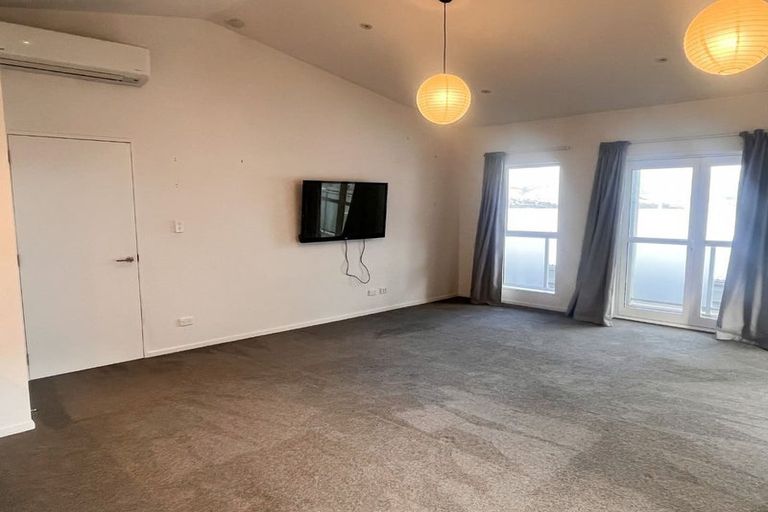 Photo of property in 40 Cunningham Terrace, Lyttelton, 8082