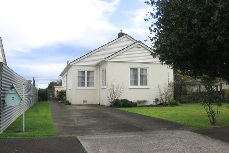 Photo of property in 2 Tyndall Street, Palmerston North, 4414