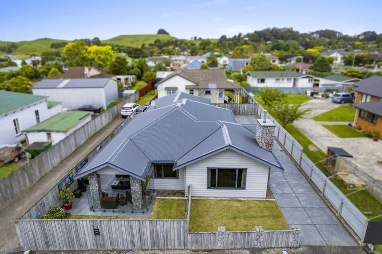Photo of property in 19a Sedcole Street, Pahiatua, 4910