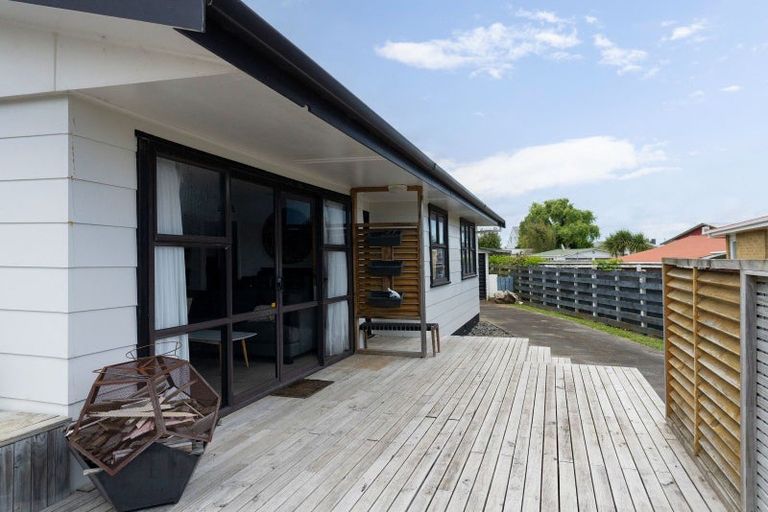 Photo of property in 127 Queen Street West, Levin, 5510