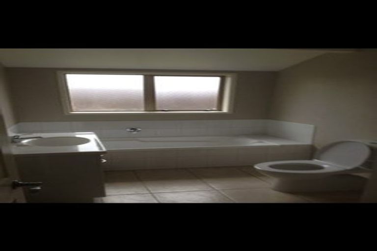 Photo of property in 9b Courtenay Place, Owhata, Rotorua, 3010