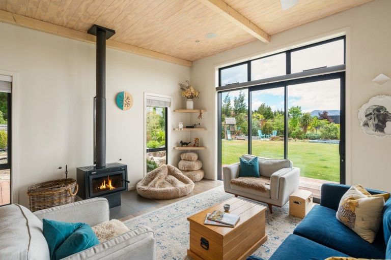 Photo of property in 4 Goldie Lane, Albert Town, Wanaka, 9305