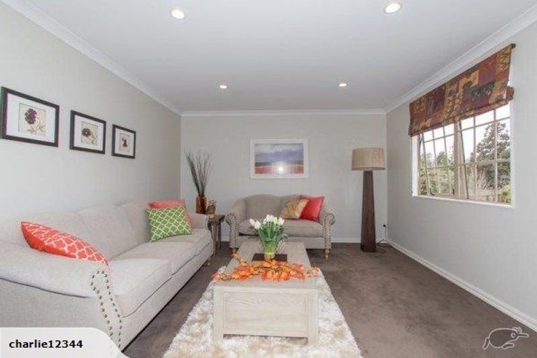 Photo of property in 2 Summerfield Lane, Albany, Auckland, 0632