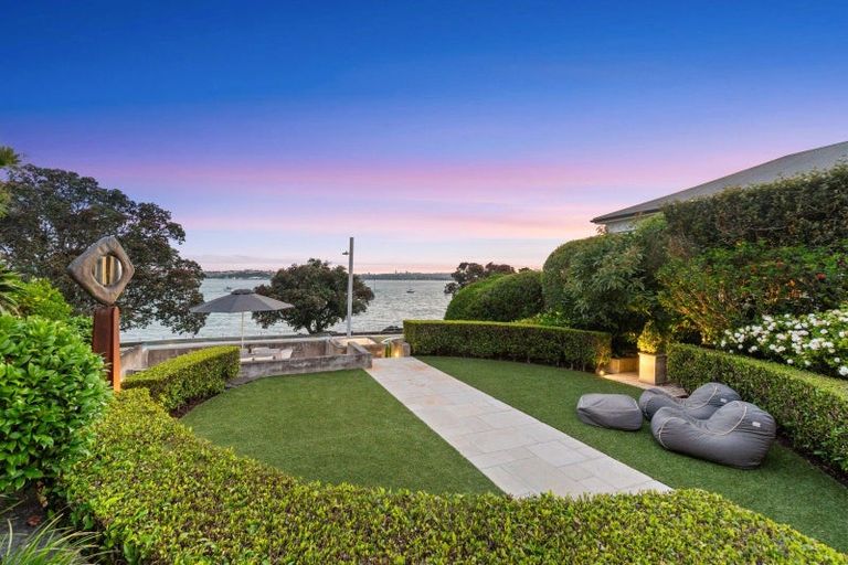 Photo of property in 11 King Edward Parade, Devonport, Auckland, 0624