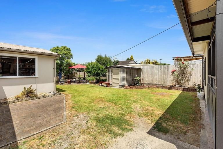Photo of property in 41 Collins Road, Melville, Hamilton, 3206