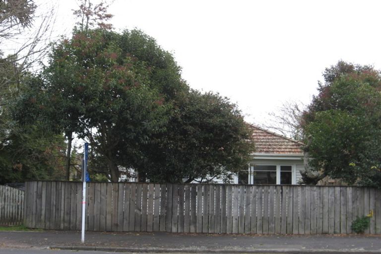 Photo of property in 929 Heaphy Terrace, Fairfield, Hamilton, 3214