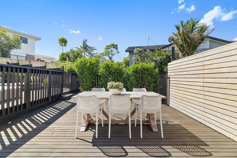 Photo of property in 64 Vintage Drive, Henderson, Auckland, 0612