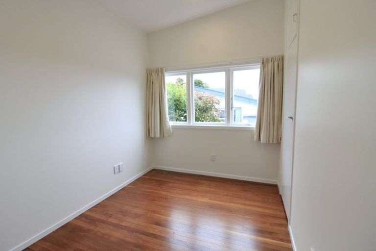 Photo of property in 72 Clark Street, Khandallah, Wellington, 6035