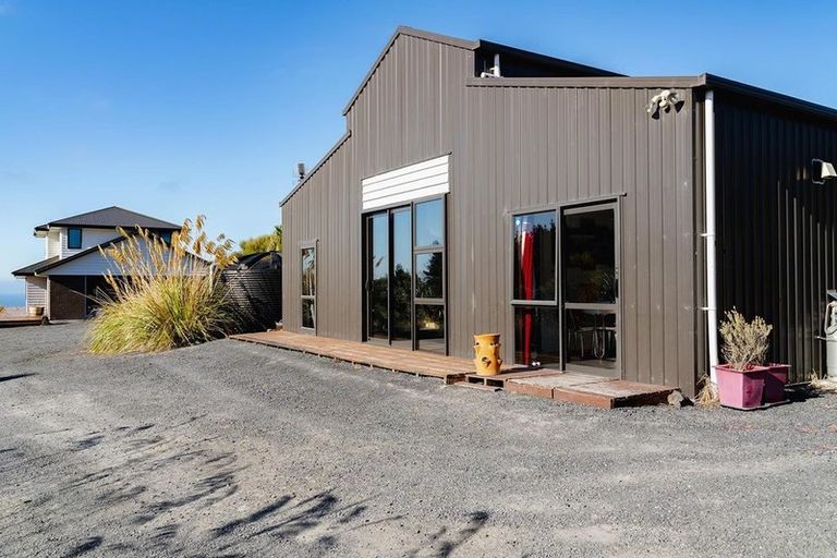 Photo of property in 47 Tunnel Beach Road, Blackhead, Dunedin, 9076