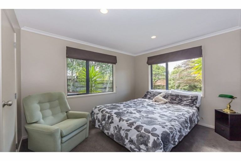 Photo of property in 98 Greenhithe Road, Greenhithe, Auckland, 0632