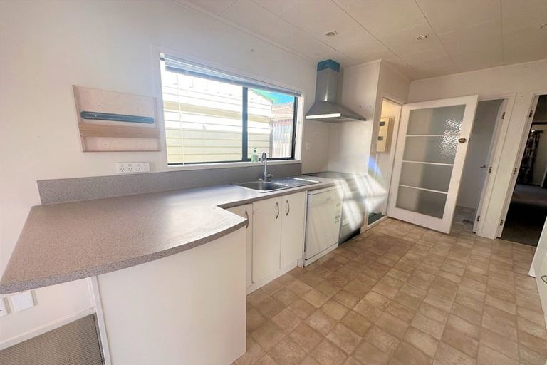 Photo of property in 8 Tyndrum Place, Highland Park, Auckland, 2010