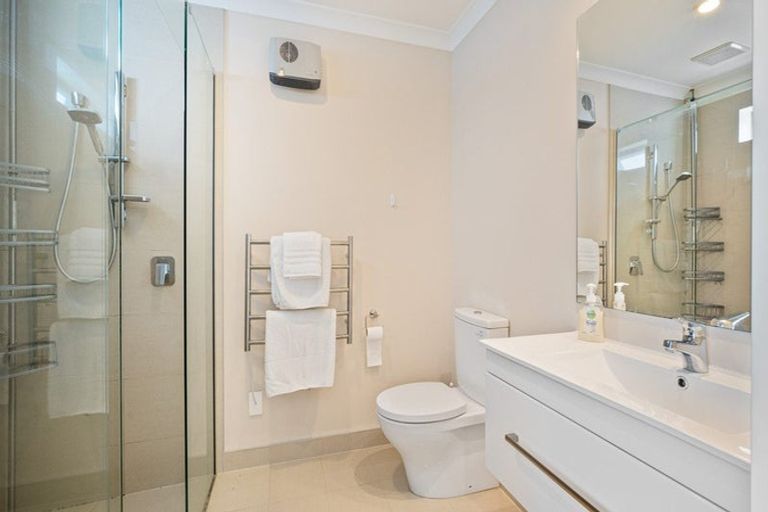 Photo of property in 1/4 Woodlau Rise, Huntsbury, Christchurch, 8022