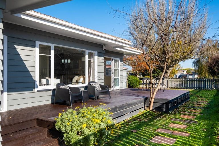 Photo of property in 2 Chambers Street, Napier South, Napier, 4110