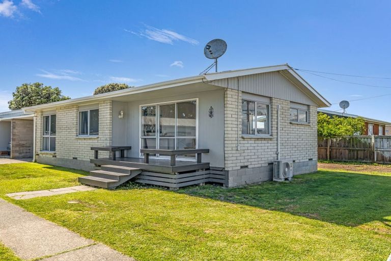 Photo of property in 72a Main Street, Edgecumbe, 3120